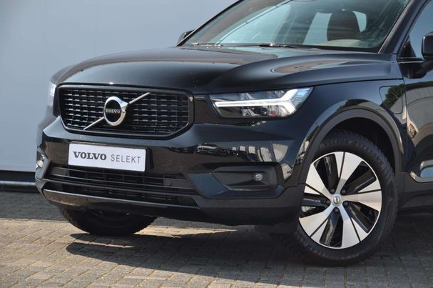 Volvo XC40 Recharge R T4 Design 155 kW image number 1