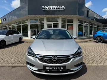Car image 2
