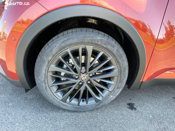 Car image 33