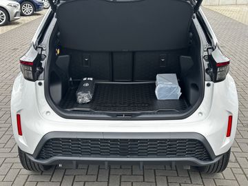 Car image 10