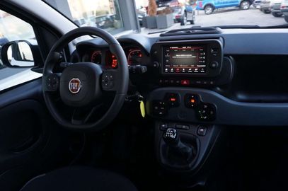 Car image 12