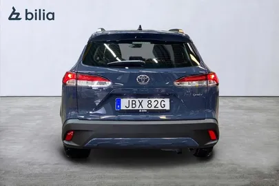 Car image 3