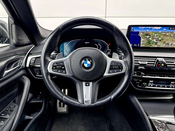 BMW 530 Touring 215 kW image number 12