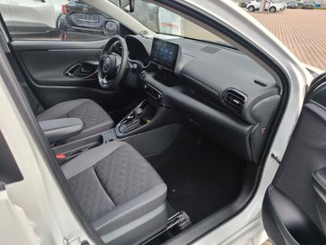 Car image 10