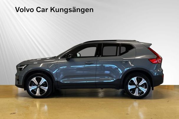 Volvo XC40 Recharge T4 Plus Dark 157 kW image number 2