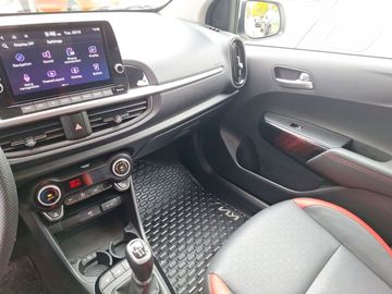 Car image 29