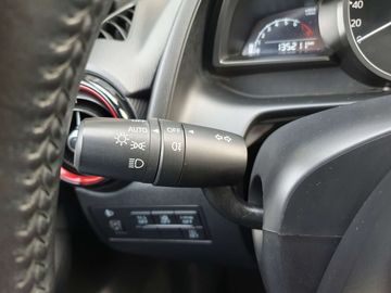 Car image 38