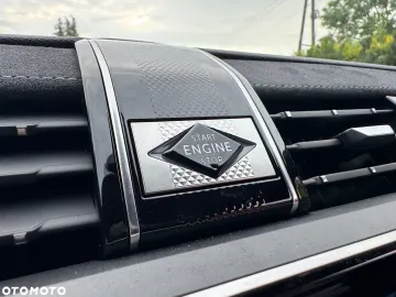 Car image 40