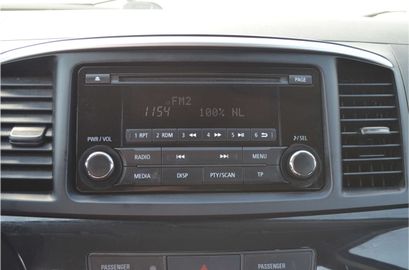 Car image 33