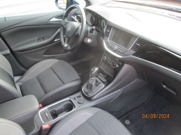 Car image 11