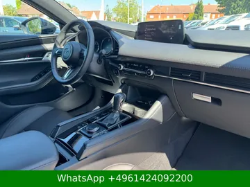 Car image 29