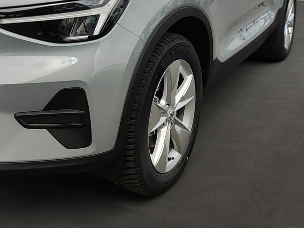 Volvo XC40 B3 Core 120 kW image number 11