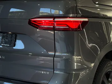 Car image 31