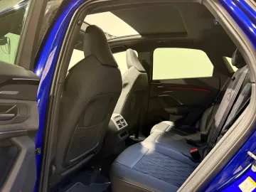 Car image 33