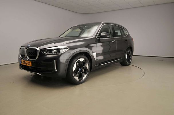 BMW iX3 210 kW image number 1