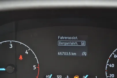 Car image 27