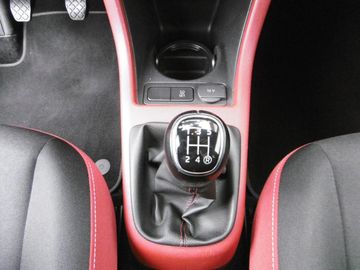 Car image 13