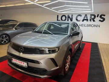 Car image 2