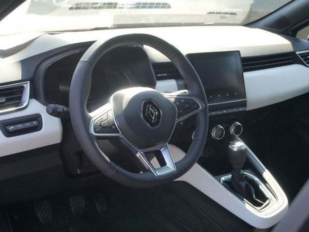 Renault Clio TCe 90 66 kW image number 8