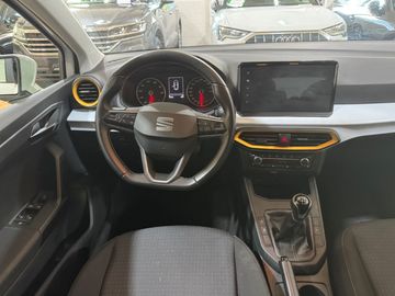 Car image 16