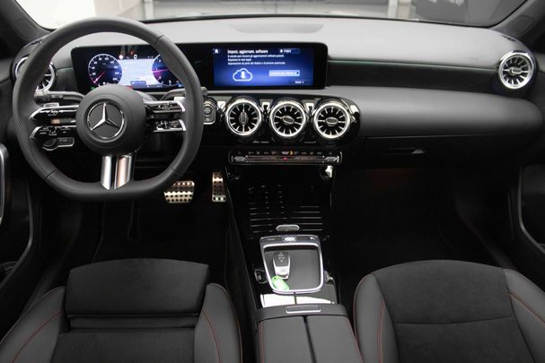 Mercedes-Benz A 180 d AMG Line Advanced Plus 85 kW image number 10