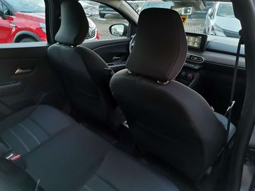 Car image 31