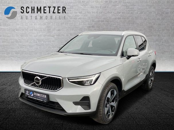 Volvo XC40 Core 95 kW image number 1