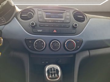 Car image 25