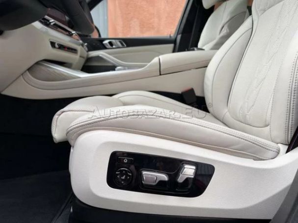 BMW X7 xDrive 250 kW image number 25