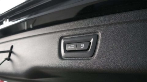 Car image 37