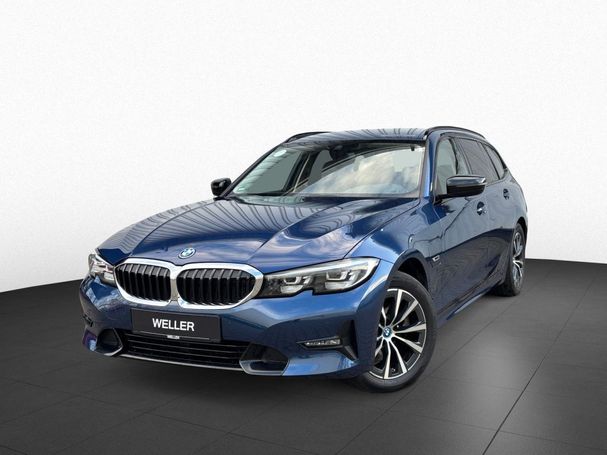 BMW 320e Sport Line 150 kW image number 1