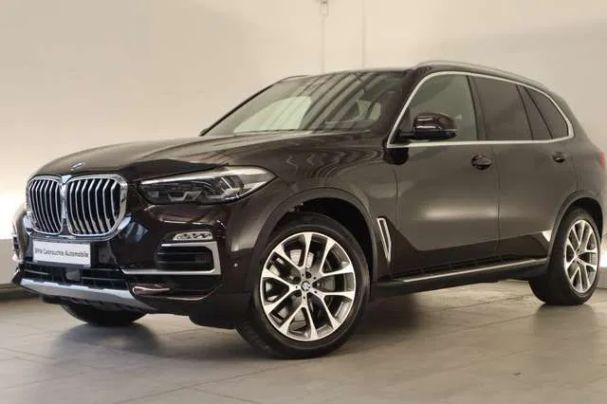 BMW X5 xDrive 341 kW image number 1