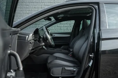 Car image 28