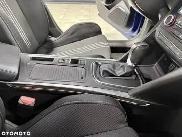 Car image 40
