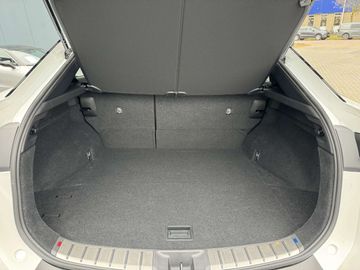 Car image 37