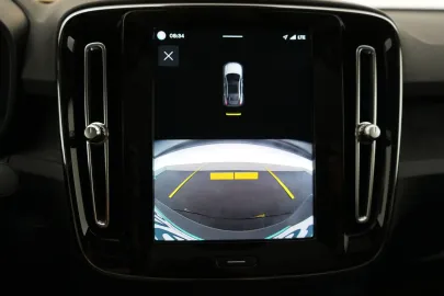 Car image 35