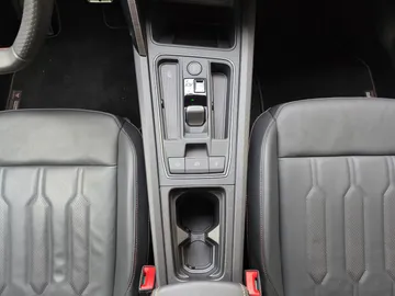 Car image 50