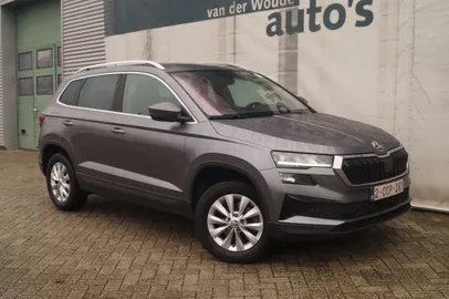 Car image 2