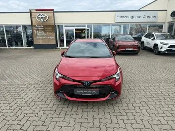 Car image 3