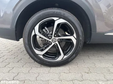 Car image 36