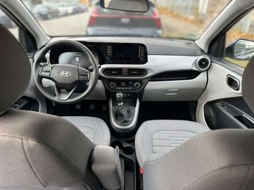 Car image 11