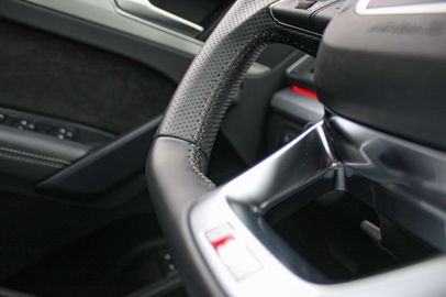 Car image 36