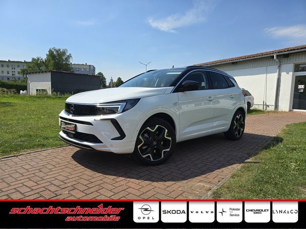 Opel Grandland 1.6 DI Hybrid 165 kW image number 1