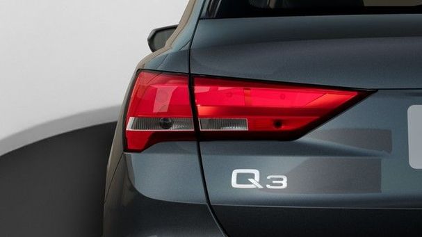 Audi Q3 35 TFSI S-line 110 kW image number 10