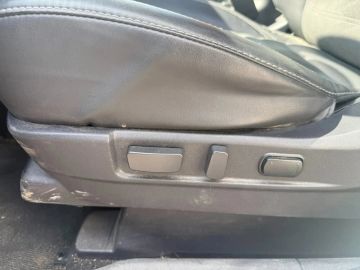 Car image 48