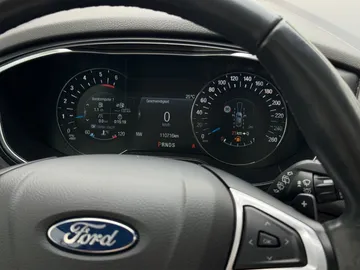Car image 33