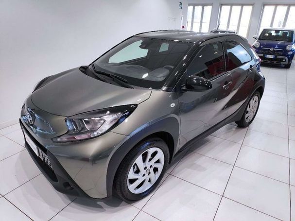 Toyota Aygo X 1.0 VVT-i 53 kW image number 13