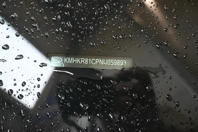 Car image 28