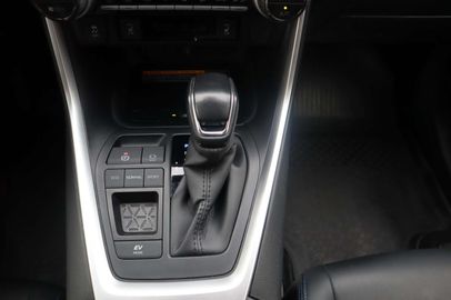 Car image 29