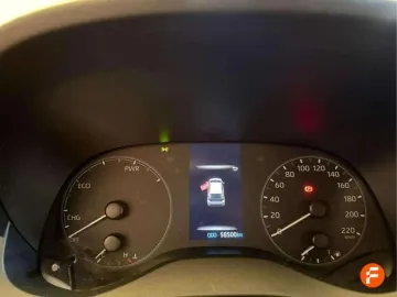 Car image 18